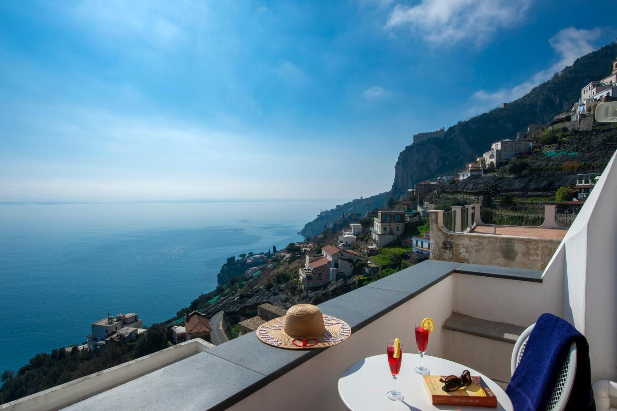 La Casa Accanto Amalfi Exterior photo