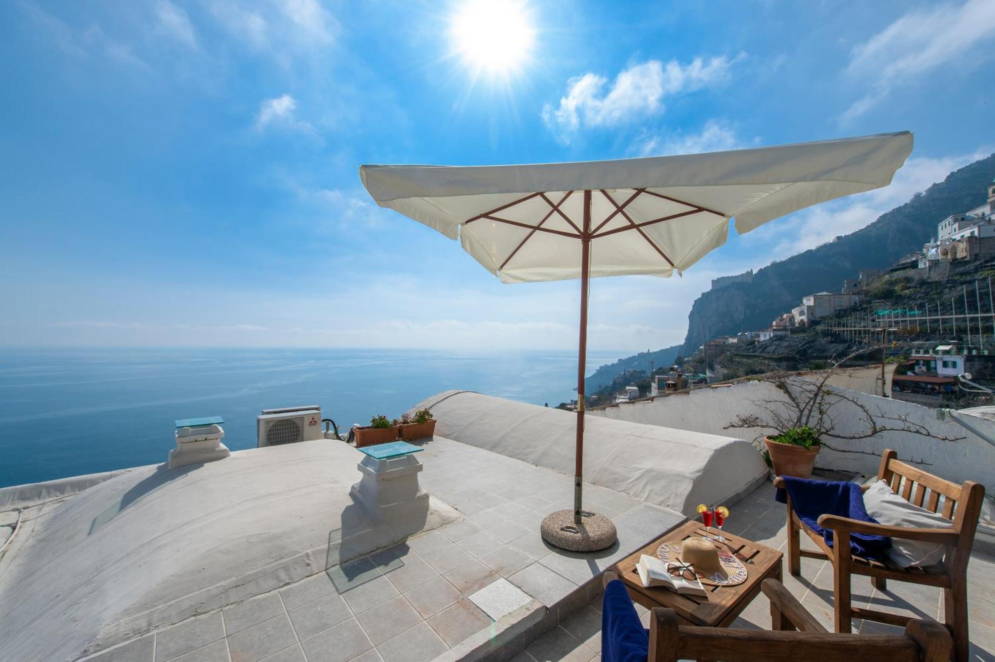 La Casa Accanto Amalfi Exterior photo