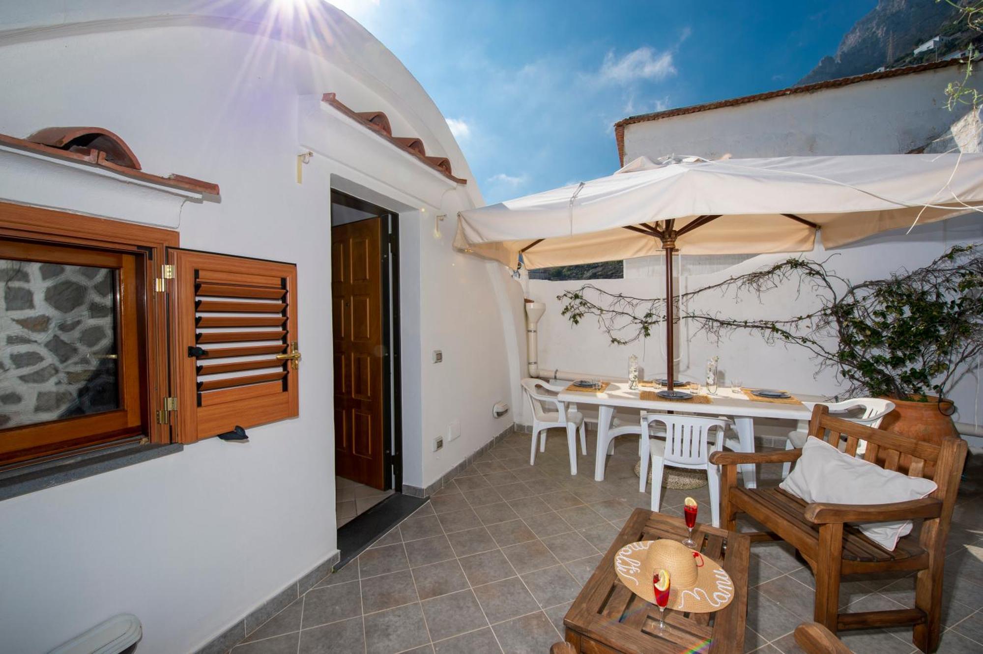 La Casa Accanto Amalfi Exterior photo